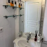 A شقة *